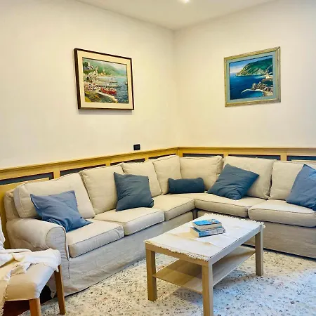 Benvenuto House *